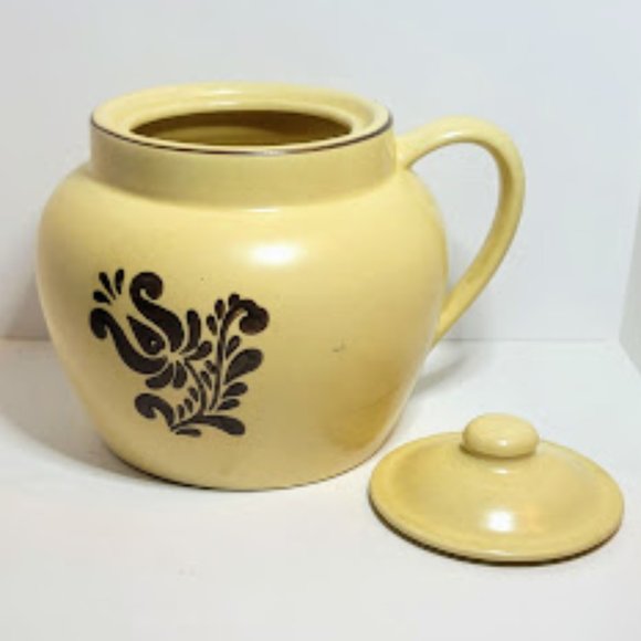 VINTAGE PFALTZGRAFF BEAN POT AND LID "VILLAGE" PATTERN MADE IN USA - Picture 3 of 5